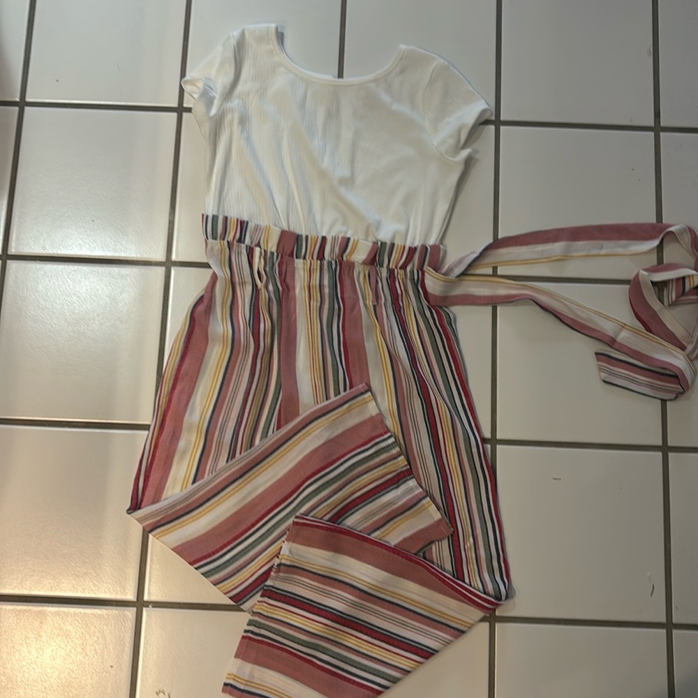 Marshall’s 
Romper
Stripes
Strings can tie into a bow